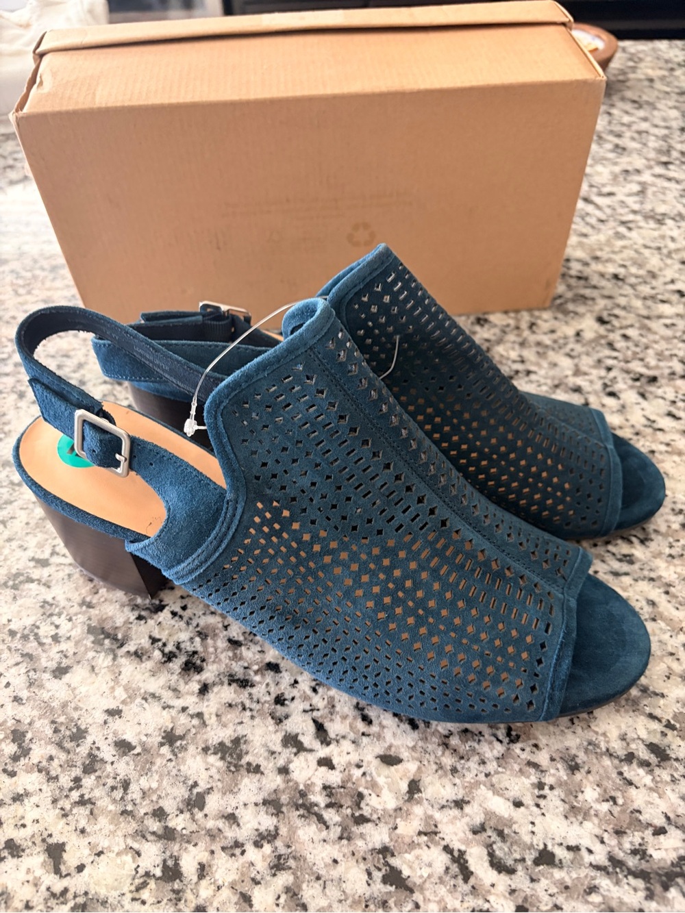 NWT Bella Vita blue women’s 12 Perforated  Slingback Block Heels